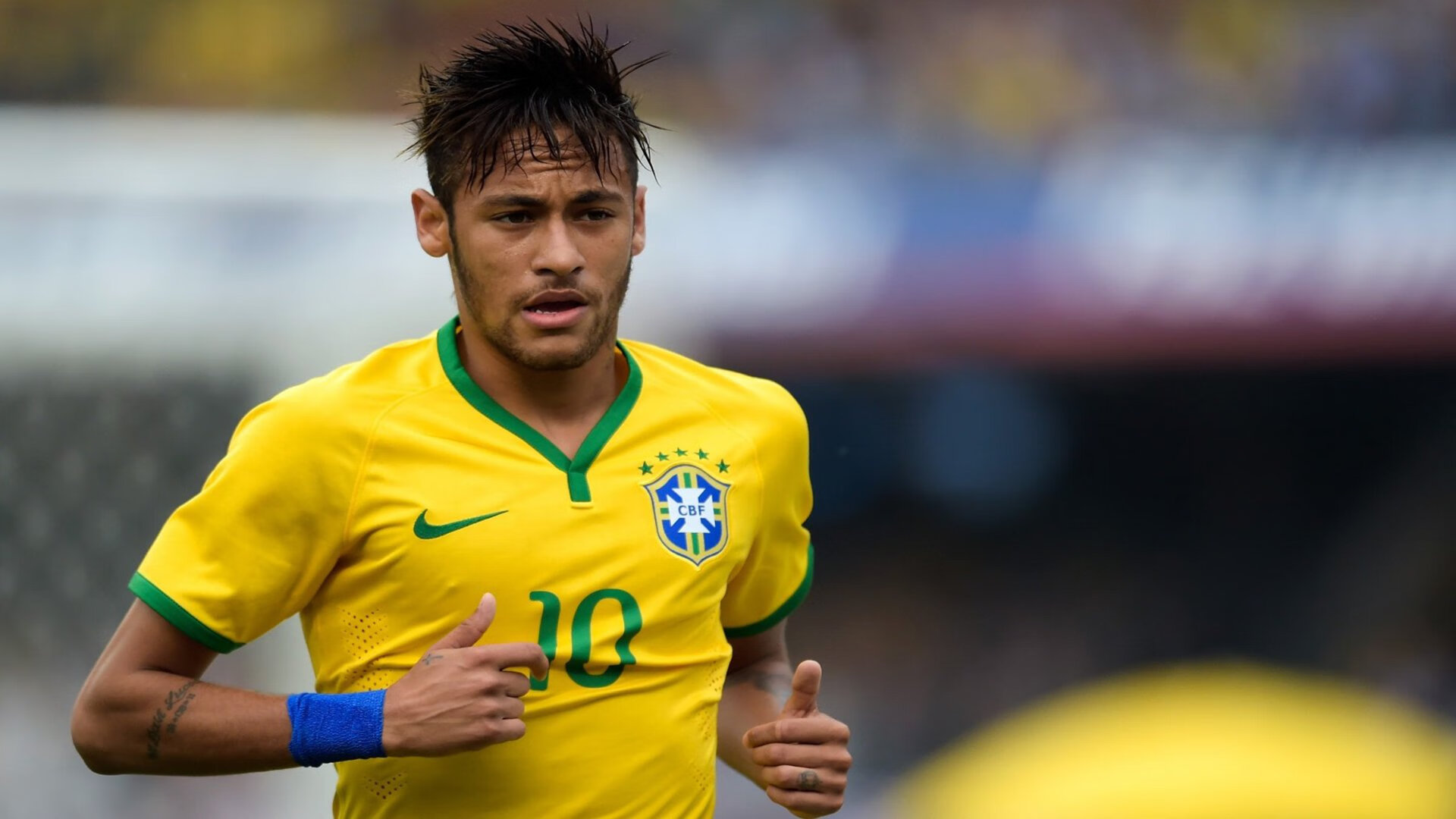 西班牙男队接力组合默契提升，西班牙 队员